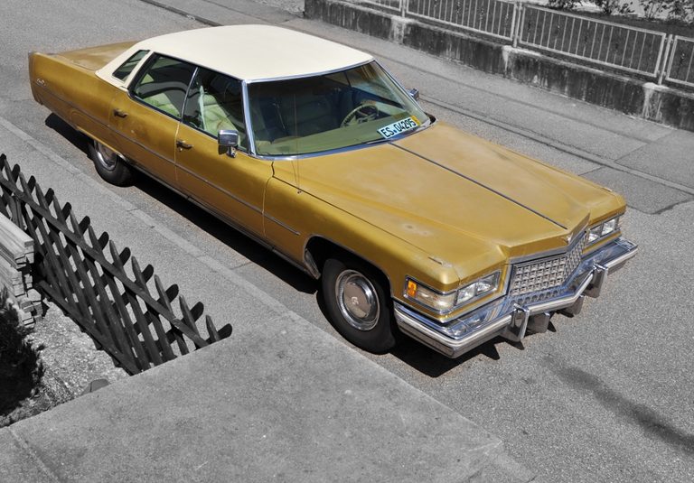 cadillac sedan de ville